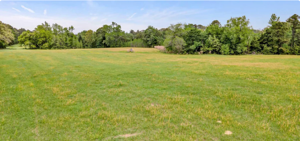 Discover a Serene Oasis - 0.40-acre Corner Lot with Lake Access!