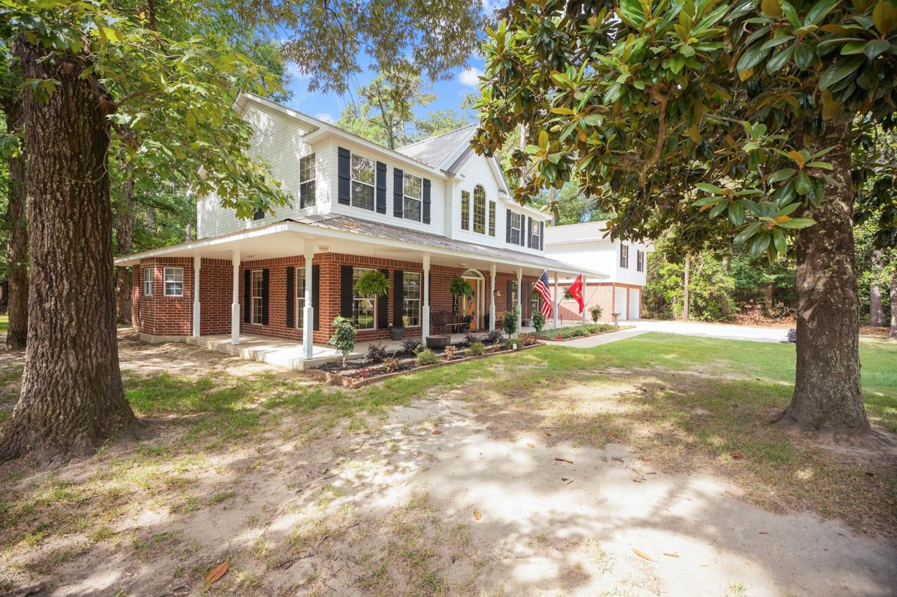 ποΈ Lakeside Paradise: 0.25 Acres of Serenity and Scenic Beauty - Act Fast! π