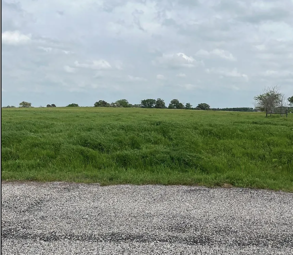 Serene Lakefront Property with Utilities - 0.12 Acres in Pittsburg, TX!