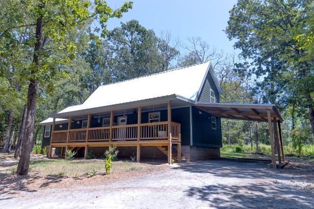 Discover Your Lakeside Oasis in Franklin, TX! π‘