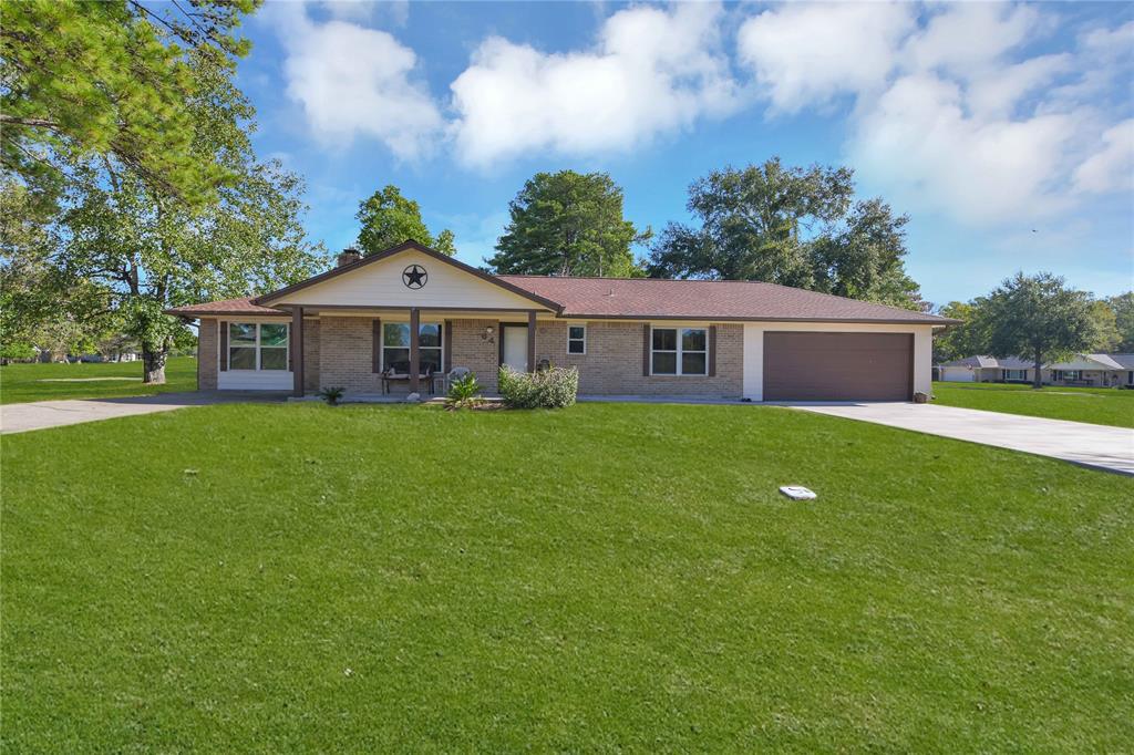 Discover Tranquility: Secluded 0.10-acre Paradise in Trinity, TX!