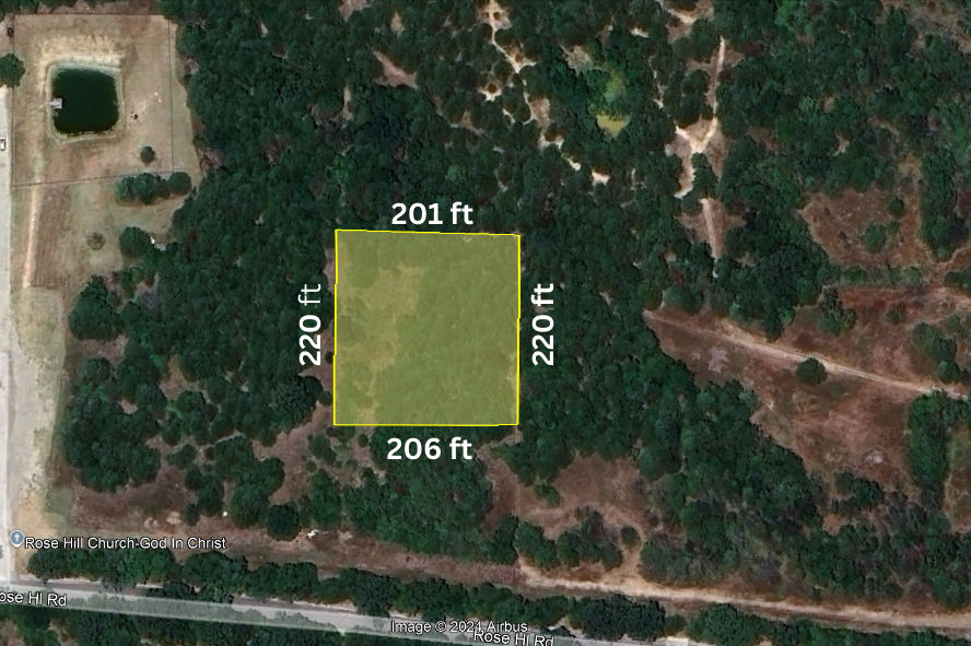 Embrace the Tranquility of Terrell's One-Acre Haven!