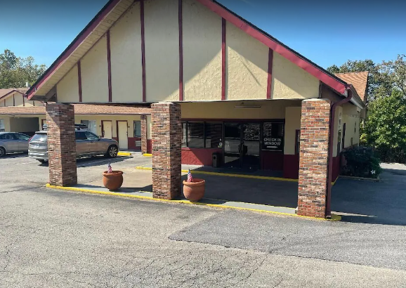 Discover Your Perfect Retreat in Cherokee Village, AR!