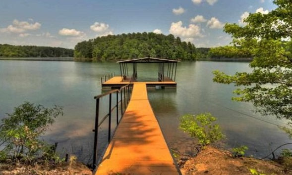 A Home-site Gem in Westminster, SC! PRICED TO SELL FAST!