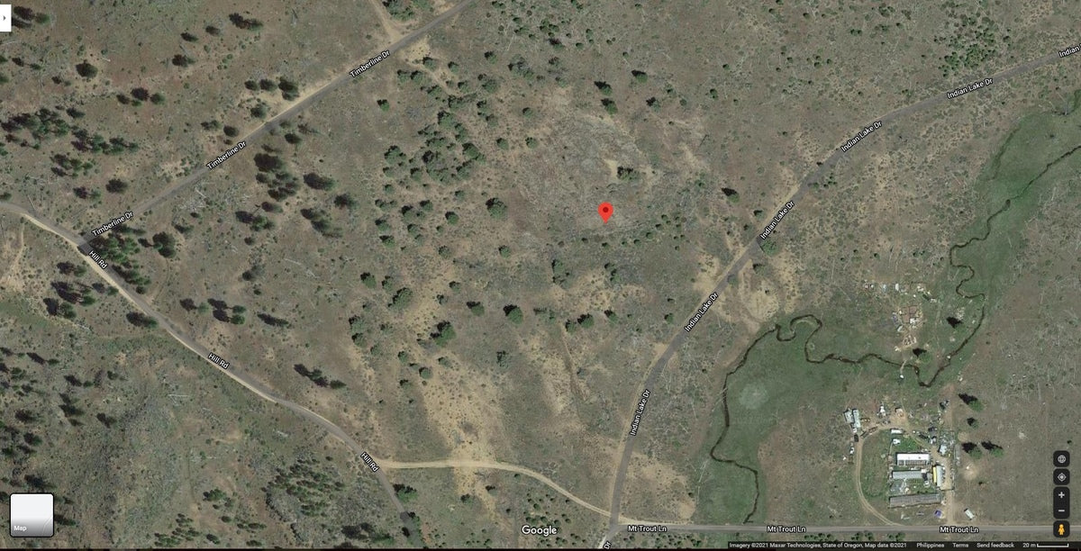 Great Location For Your Own Private Paradise! Own this Unrestricted Lot!
