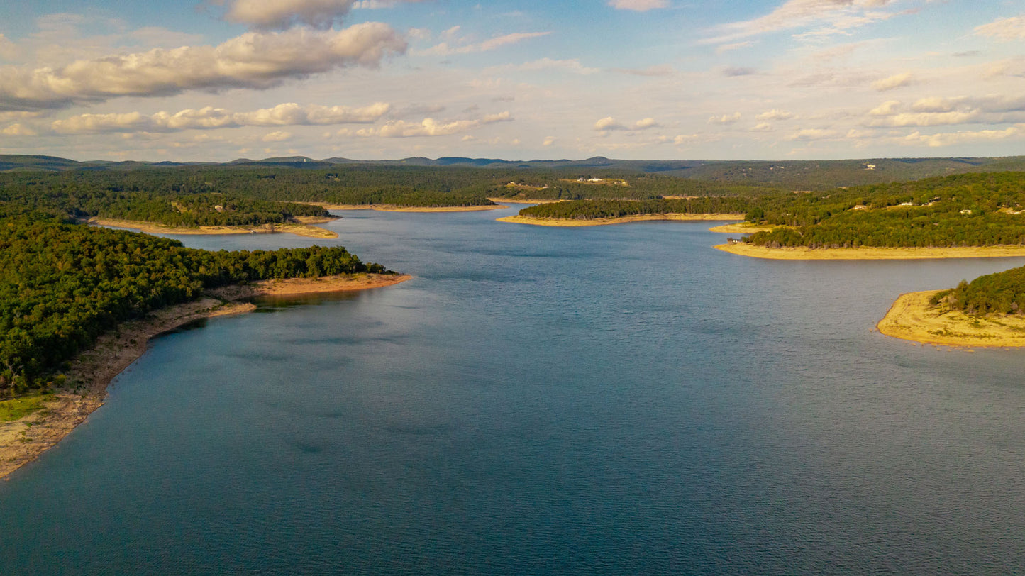 Life Nearby the Lake is Amazing in Baxter, Arkansas!
