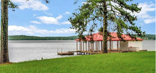Your Dream Retreat Awaits - Lakefront Serenity! 💦🏞️