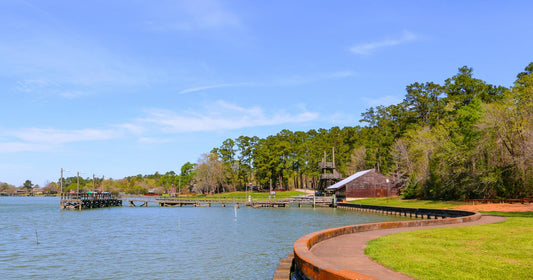 Amazing Life Nearby the Lake in Onalaska, Texas! Have it Today!